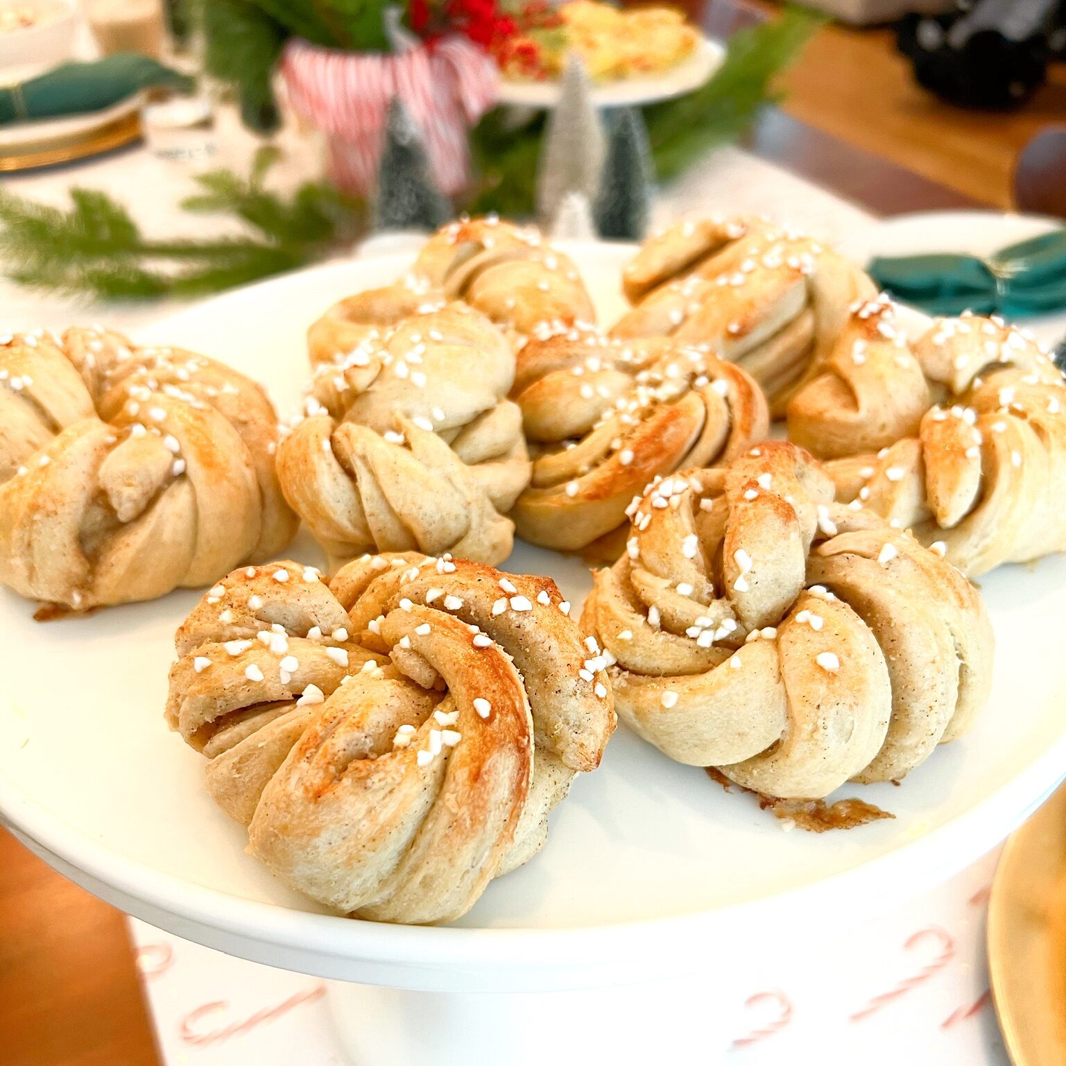 cardamom buns